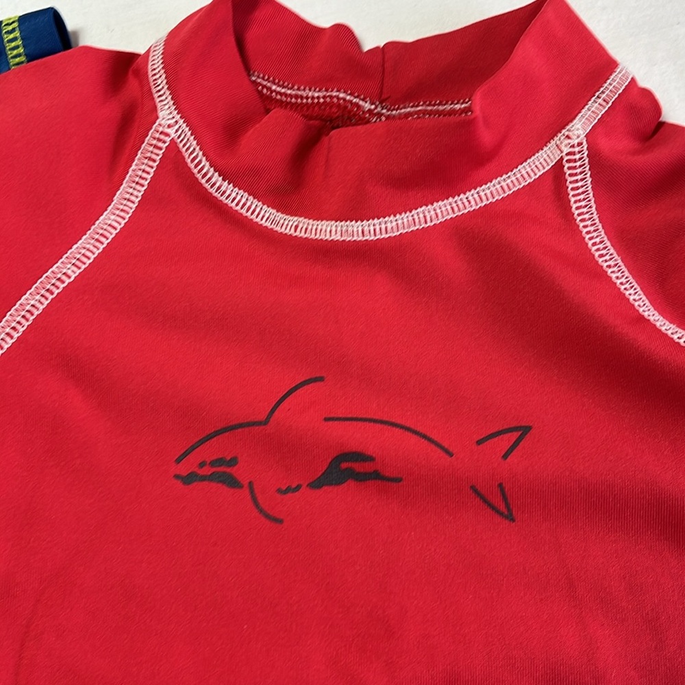 2T Rash Guard bundle - Picture 2 of 5